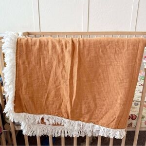 Brixton Phoenix Muslin fringe quilt blanket